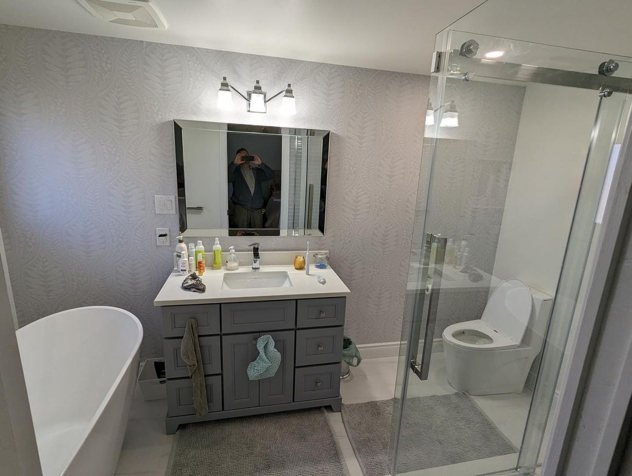 Dark Vanity Suite